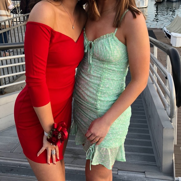 Hello Molly Green Dress - Picture 1 of 5